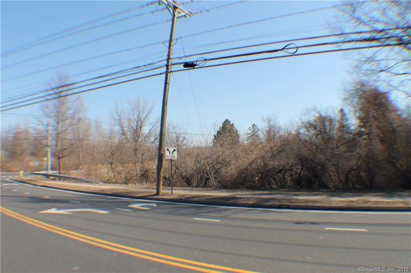 Elm St and Moody Rd: Elm St and Moody Rd, Enfield, CT 06082
